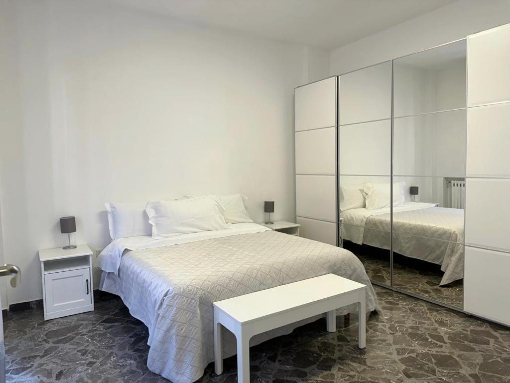 Lb&B Holiday Suite Downtown Bari Zewnętrze zdjęcie