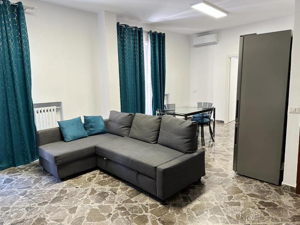 Lb&B Holiday Suite Downtown Bari Zewnętrze zdjęcie