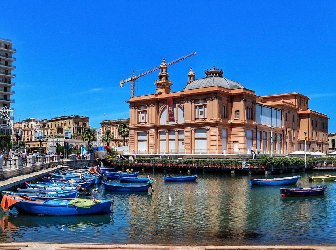 Lb&B Holiday Suite Downtown Bari Zewnętrze zdjęcie